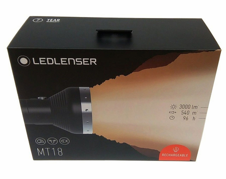 Latarka Ledlenser MT18  